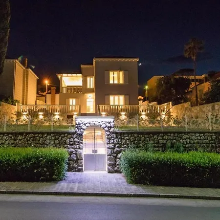 New! In Villa Dubrovnik