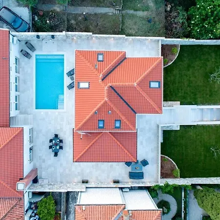 New! In Villa Dubrovnik